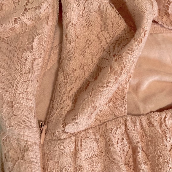 Pink Floral Lace Hollister V Neck Mini Dress Size 00 - Picture 3 of 5